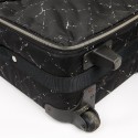  a reparer  roue Valise CHANEL en toile 