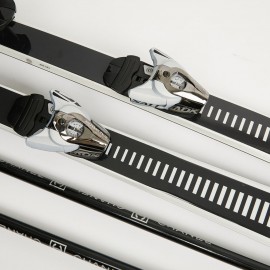 Ski CHANEL noir et blanc