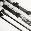 Skis CHANEL noir et blanc