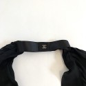 CHANEL noeud et voile de soie noire