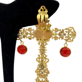 Clous croix pendantes MARGUERITE DE VALOIS saphir et rubis