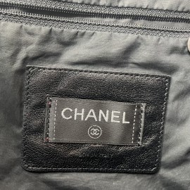 Sac CHANEL noir toile parachute