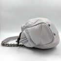 Sac gris clair CHANEL cuir vieilli