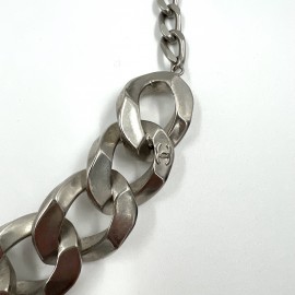 Collier CHANEL chaîne gourmette métal argent