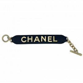 Bracelet C H A N E L. CHANEL doré