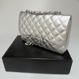 Jumbo CHANEL cuir argent