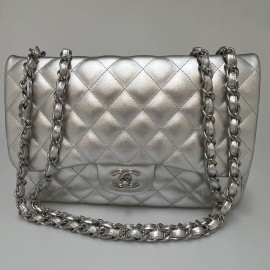 Jumbo CHANEL cuir argent