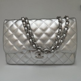 Jumbo CHANEL cuir argent