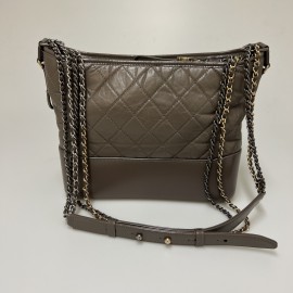 Sac Gabrielle CHANEL cuir taupe