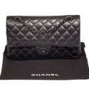 Timeless CHANEL cuir d'agneau all black