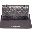 Timeless CHANEL cuir d'agneau all black