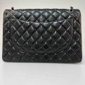 Maxi Jumbo CHANEL cuir d'agneau noir