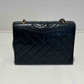 Sac CHANEL vintage noir