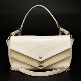 Sac CHANEL chevron bicolore beige