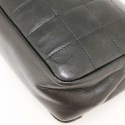 Sac à main CHANEL cuir agneau lisse noir