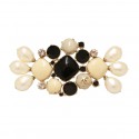 Broche CHANEL perles nacrées 