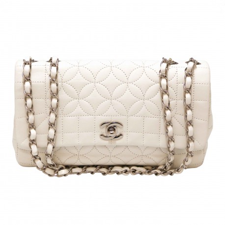 A RETEINDRE Timeless CHANEL blanc