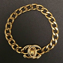 Bracelet CC turn lock CHANEL