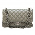 Jumbo CHANEL cuir lisse matelassé gris