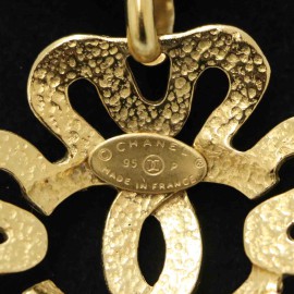 Collier pendentif CHANEL vintage doré