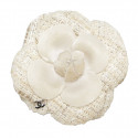 Broche camélia CHANEL beige