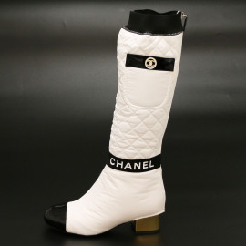 Bottes CHANEL T37  guetres amovibles blanches