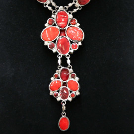 Collier cravate MARGUERITE DE VALOIS pâte de verre 