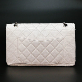 Jumbo CHANEL cuir froissé blanc