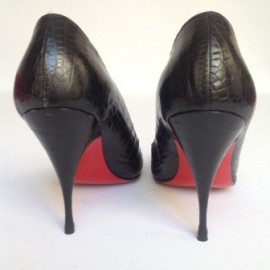 Escarpins en cuir noir imitation python CHRISTIAN LOUBOUTIN T38