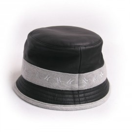 Chapeau HERMES T57 cuir d'agneau et 100% cachemire