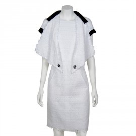 Robe CHANEL T 38 tweed blanche et noire