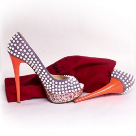 Escarpins LOUBOUTIN t 37.5 