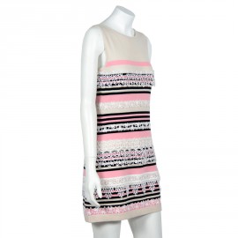 Robe CHANEL T38 cachemire et crochet blanc 