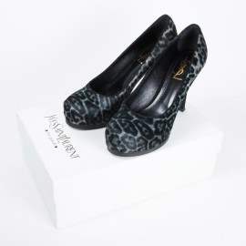 Escarpins YVES SAINT LAURENT t 37.5 poulain 