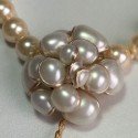 MARGUERITE of VALOIS camellia necklace in pearly beads and gold metal