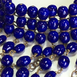 Necklace MARGUERITE of VALOIS sewing in beads of sapphire glass