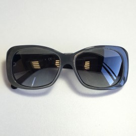 xxx Lunettes de soleil CHANEL en plastique gris et noir