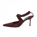 CHANEL T39, 5 Maroon suede pumps