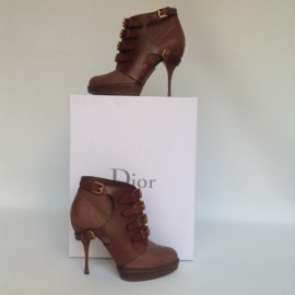 DIOR T40 brown leather heels boots