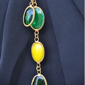 Saltire cabochons MARGUERITE DE VALOIS in yellow and emerald green glass