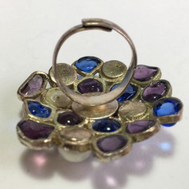 TAILLE Bague MARGUERITE DE VALOIS en pâte de verre mauve et bleu, perles nacrées