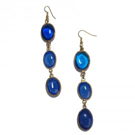 Boucles d'oreille clous pendants  MARGUERITE DE VALOIS en pâte de verre bleue