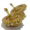  CHANEL vintage clip-on earrings in gilded metal, pearls 