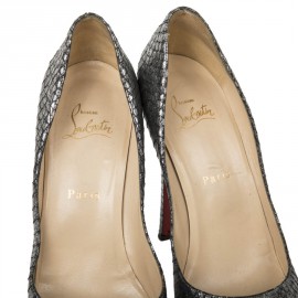 Sandales  T 39.5 CHRISTIAN LOUBOUTIN en python argent