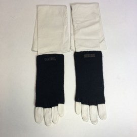 CHANEL long gloves in white leather and black cashmere size 7.5