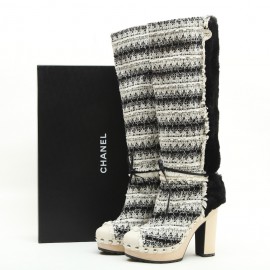 CHANEL boots in bicolor tweed and faux fur size 39.5