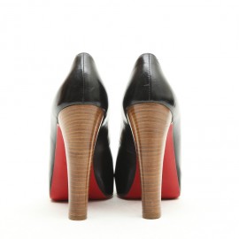 Sandales hautes LOUBOUTIN T 38 cuir noir 