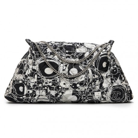 Sac cabas CHANEL en foulard soie 