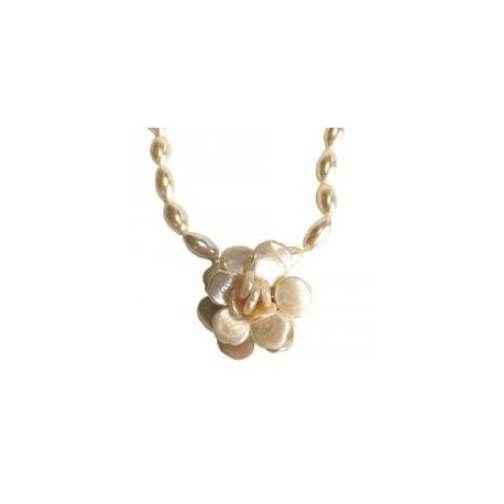 Collier camelia en pâte de verre CHANEL vINTAGE