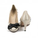 Escarpins T 37.5 CHANEL satin duchesse beige et noir